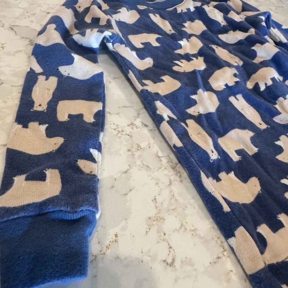 2T Amazon Essentials Snug fit Polar Bear Pajamas